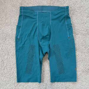 lululemon Men's Vital Drive Training Half Tights 10" Blue SzM